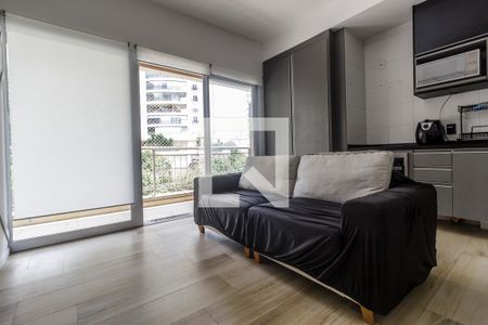 Sala de TV de apartamento à venda com 1 quarto, 50m² em Tamboré, Santana de Parnaíba