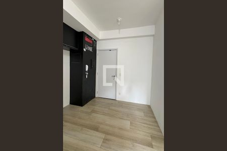 Entrada de apartamento à venda com 1 quarto, 50m² em Tamboré, Santana de Parnaíba