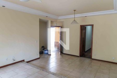 Sala de casa à venda com 3 quartos, 174m² em Itaipu, Niterói