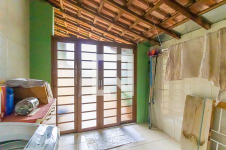 Casa à venda com 270m², 5 quartos e 4 vagas Casa à venda com 270m², 5 quartos e 4 vagasÁrea de Serviço