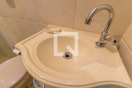 Casa à venda com 270m², 5 quartos e 4 vagas Casa à venda com 270m², 5 quartos e 4 vagasBanheiro da Suíte 1