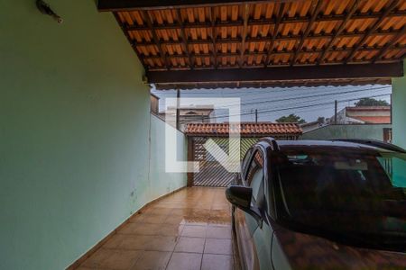 Casa à venda com 270m², 5 quartos e 4 vagas Casa à venda com 270m², 5 quartos e 4 vagasGaragem