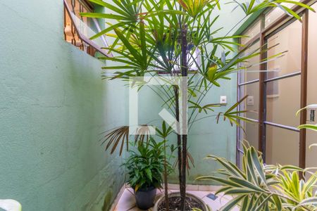 Casa à venda com 270m², 5 quartos e 4 vagas Casa à venda com 270m², 5 quartos e 4 vagasVista da Suíte 1