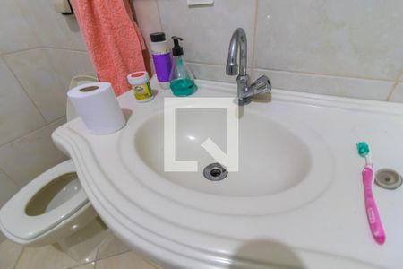 Casa à venda com 270m², 5 quartos e 4 vagas Casa à venda com 270m², 5 quartos e 4 vagasBanheiro da Suíte 2