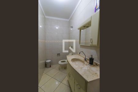 Casa à venda com 270m², 5 quartos e 4 vagas Casa à venda com 270m², 5 quartos e 4 vagasBanheiro