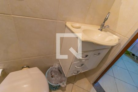 Casa à venda com 270m², 5 quartos e 4 vagas Casa à venda com 270m², 5 quartos e 4 vagasBanheiro da Suíte 1