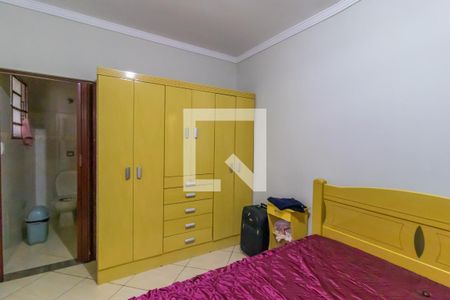 Casa à venda com 270m², 5 quartos e 4 vagas Casa à venda com 270m², 5 quartos e 4 vagasSuíte 2