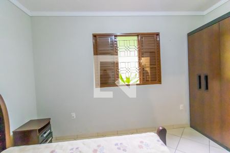 Casa à venda com 270m², 5 quartos e 4 vagas Casa à venda com 270m², 5 quartos e 4 vagasSuíte 4