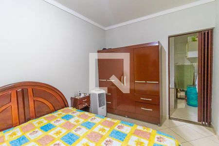 Casa à venda com 270m², 5 quartos e 4 vagas Casa à venda com 270m², 5 quartos e 4 vagas Suíte 3