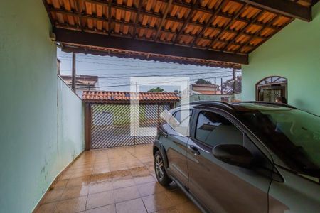 Casa à venda com 270m², 5 quartos e 4 vagas Casa à venda com 270m², 5 quartos e 4 vagasGaragem
