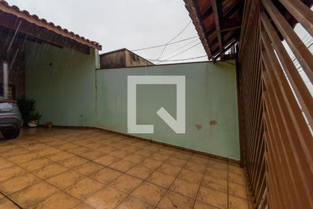 Casa à venda com 270m², 5 quartos e 4 vagas Casa à venda com 270m², 5 quartos e 4 vagasGaragem