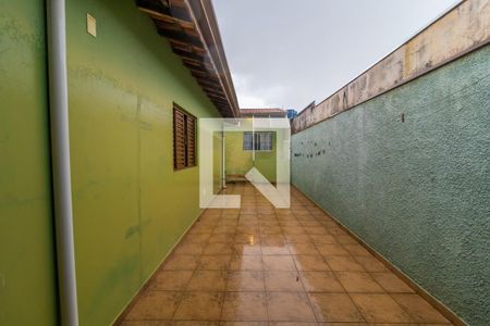 Casa à venda com 270m², 5 quartos e 4 vagas Casa à venda com 270m², 5 quartos e 4 vagasQuintal