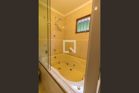 Casa à venda com 270m², 5 quartos e 4 vagas Casa à venda com 270m², 5 quartos e 4 vagasBanheiro da Suíte 3