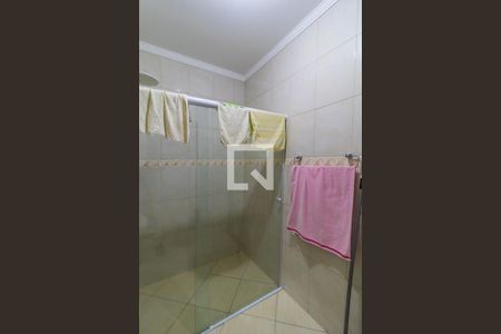 Casa à venda com 270m², 5 quartos e 4 vagas Casa à venda com 270m², 5 quartos e 4 vagasBanheiro da Suíte 2