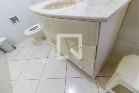 Casa à venda com 270m², 5 quartos e 4 vagas Casa à venda com 270m², 5 quartos e 4 vagasBanheiro