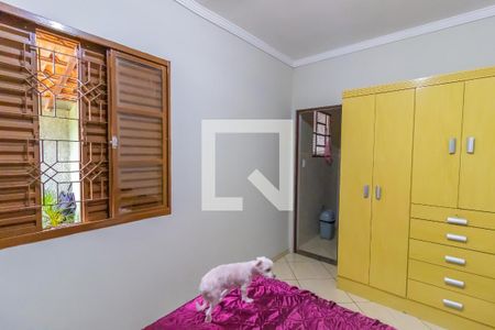 Casa à venda com 270m², 5 quartos e 4 vagas Casa à venda com 270m², 5 quartos e 4 vagasSuíte 2