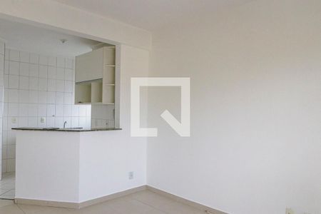 Sala de apartamento para alugar com 3 quartos, 54m² em Vila Mazzei, São Paulo