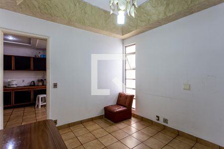 Apartamento à venda com 210m², 3 quartos e 2 vagas Apartamento à venda com 210m², 3 quartos e 2 vagasSala de Jantar