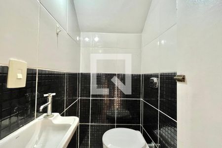 Lavabo de casa à venda com 4 quartos, 180m² em Conjunto Residencial Jardim Canaã, São Paulo