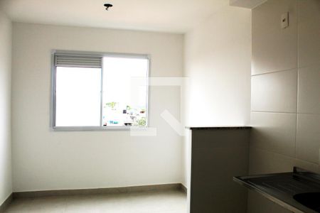 Sala/Cozinha de apartamento para alugar com 2 quartos, 34m² em Vila Nova Curuca, São Paulo