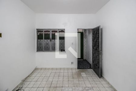 Sala de casa para alugar com 3 quartos, 133m² em Vila Emil, Mesquita