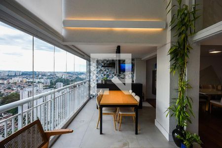 Varanda de apartamento para alugar com 4 quartos, 250m² em Vila Suzana, São Paulo