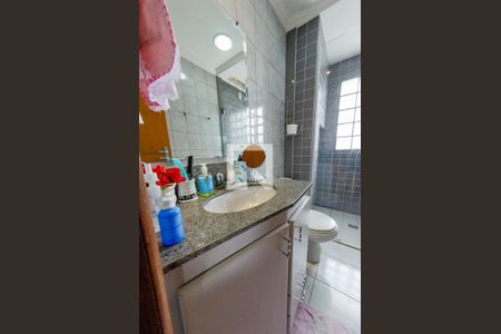 Banheiro de apartamento à venda com 3 quartos, 185m² em Prado, Belo Horizonte