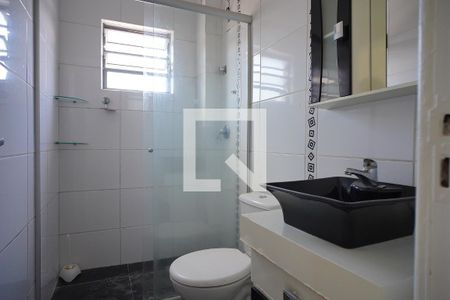 Banheiro Corredor de apartamento à venda com 1 quarto, 43m² em Jardim Itu Sabará, Porto Alegre