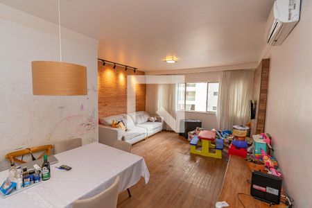 Sala de Estar/Jantar de apartamento à venda com 3 quartos, 153m² em Centro, Campinas