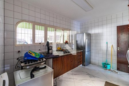 Cozinha de casa para alugar com 3 quartos, 265m² em Jardim das Vertentes, São Paulo