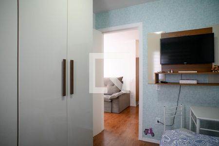 Quarto 1 de apartamento para alugar com 2 quartos, 49m² em Parque Fongaro, São Paulo