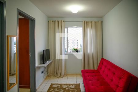 Sala de apartamento para alugar com 2 quartos, 49m² em Parque Fongaro, São Paulo