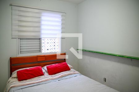 Quarto 1 de apartamento para alugar com 2 quartos, 49m² em Parque Fongaro, São Paulo