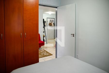 Quarto 1 de apartamento para alugar com 2 quartos, 49m² em Parque Fongaro, São Paulo