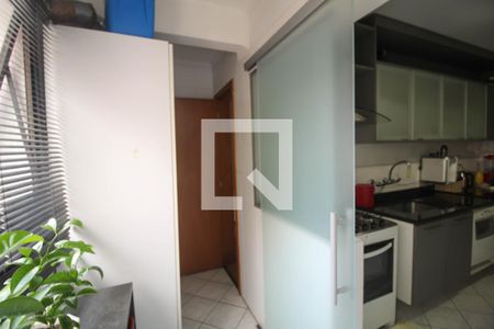 Apartamento à venda com 240m², 4 quartos e 3 vagas Apartamento à venda com 240m², 4 quartos e 3 vagasÁrea de Serviço