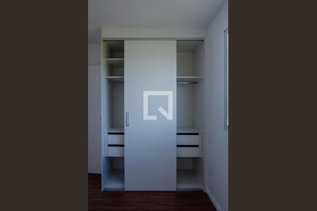 Quarto 1 de apartamento para alugar com 2 quartos, 60m² em Vargem Pequena, Rio de Janeiro