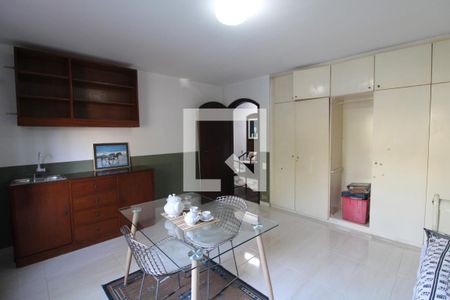 Cozinha de apartamento para alugar com 1 quarto, 62m² em Interlagos, São Paulo