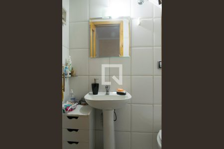 Lavabo de casa para alugar com 3 quartos, 160m² em Água Fria, São Paulo