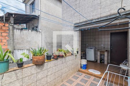 Casa à venda com 125m², 3 quartos e 2 vagas Casa à venda com 125m², 3 quartos e 2 vagasQuintal