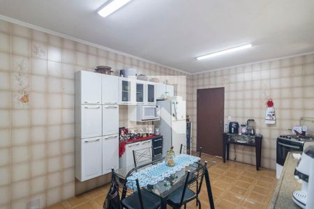 Casa à venda com 125m², 3 quartos e 2 vagas Casa à venda com 125m², 3 quartos e 2 vagasCozinha