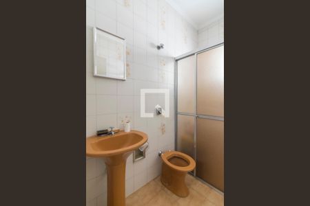 Casa à venda com 125m², 3 quartos e 2 vagas Casa à venda com 125m², 3 quartos e 2 vagasBanheiro