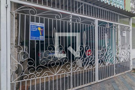 Casa à venda com 125m², 3 quartos e 2 vagas Casa à venda com 125m², 3 quartos e 2 vagasFachada