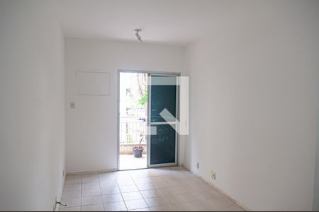 sala de apartamento para alugar com 2 quartos, 60m² em Tanque, Rio de Janeiro