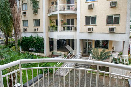 sala de apartamento para alugar com 2 quartos, 60m² em Tanque, Rio de Janeiro