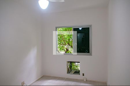 quarto 1 suite de apartamento para alugar com 2 quartos, 60m² em Tanque, Rio de Janeiro