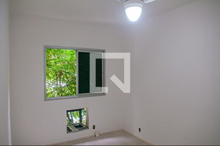 quarto 1 suite de apartamento para alugar com 2 quartos, 60m² em Tanque, Rio de Janeiro