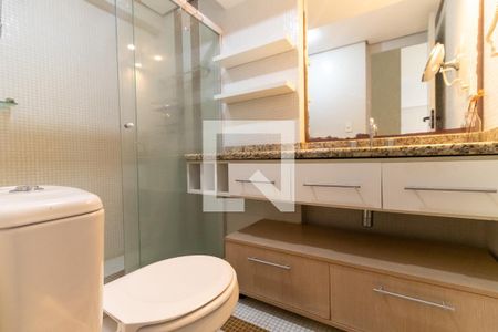 Banheiro de apartamento para alugar com 1 quarto, 41m² em Vila Madalena, São Paulo