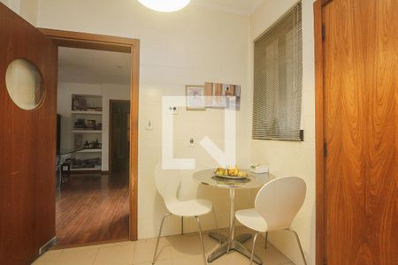 Cozinha de apartamento à venda com 2 quartos, 141m² em Rio Branco, Porto Alegre