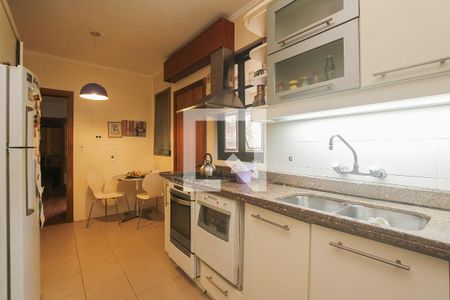 Cozinha de apartamento à venda com 2 quartos, 141m² em Rio Branco, Porto Alegre