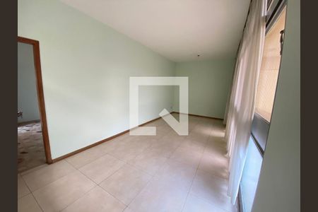 Sala de casa à venda com 4 quartos, 280m² em Colégio Batista, Belo Horizonte
